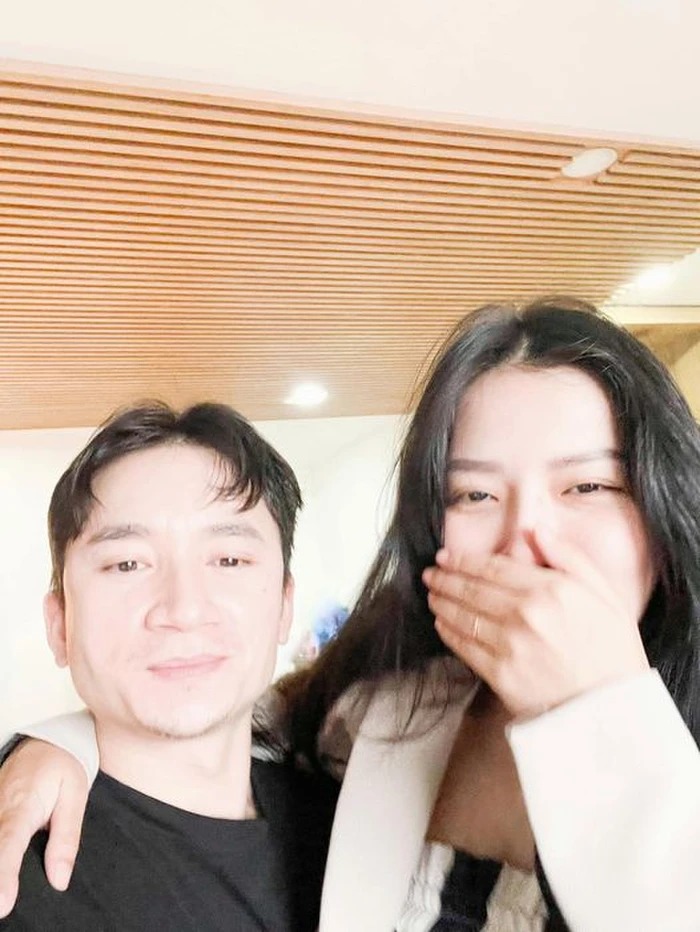 Hình ảnh mới nhất của vợ chồng Phan Mạnh Quỳnh