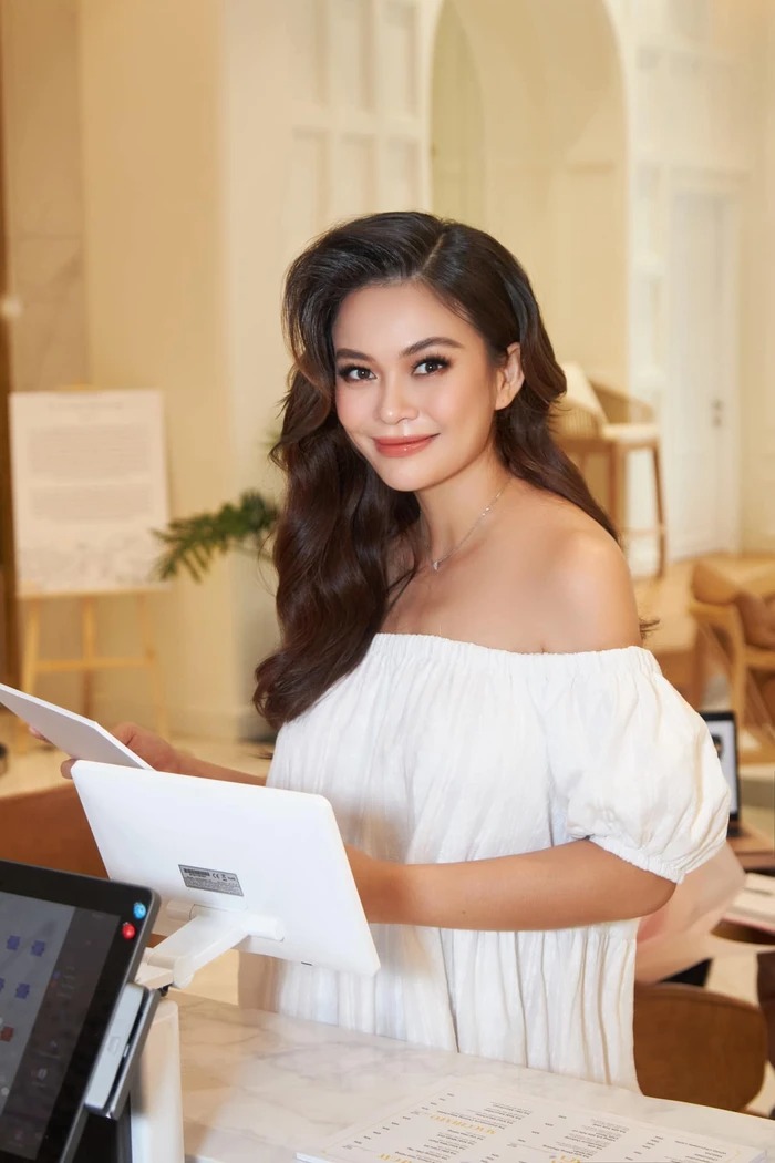 Người đẹp đã nhận được nhiều lời chúc tốt đẹp từ đông đảo khán giả trước khi chuẩn bị 