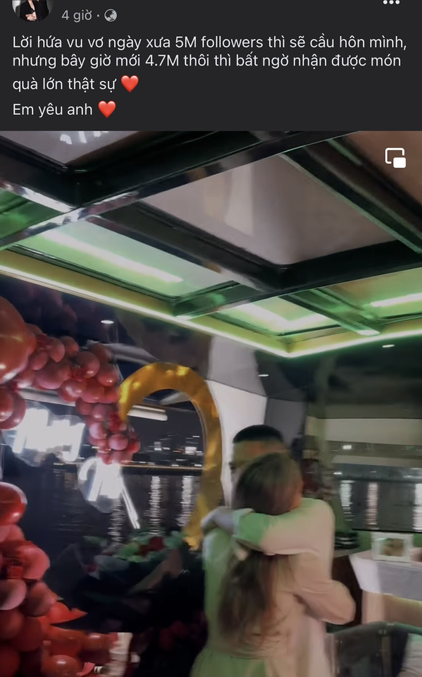 Mới đây, Linda Ngô đã đăng tải đoạn video được bạn trai Phong Đạt cầu hôn. Chia sẻ cùng video, Linda hạnh phúc viết: 