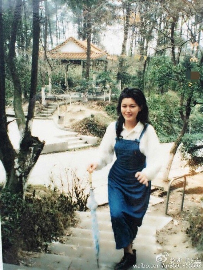 Thời trẻ, mẹ Ngô Diệc Phàm sở hữu sắc vóc ấn tượng dù không phải người nổi tiếng