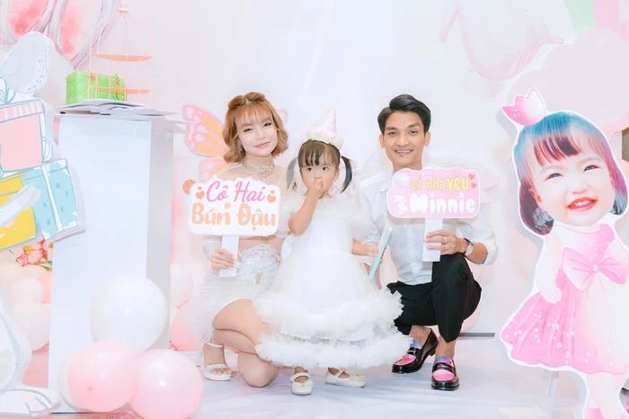 Vợ chồng Mạc Văn Khoa có buổi tổ chức sinh nhật cho ái nữ cực hoành tráng.