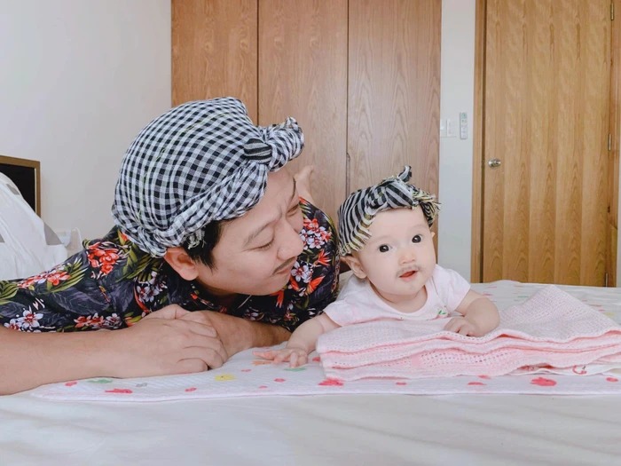 Nhã Phương tiết lộ con gái rất mê ba, cho rằng mẹ không vui bằng ba