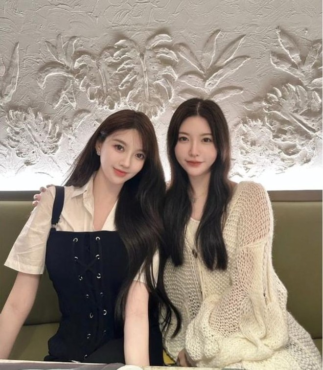 Huỳnh Hiểu Minh và Diệp Kha được bắt gặp hẹn hò tại Thượng Hải, nhưng cả hai đều tránh né chụp ảnh chung