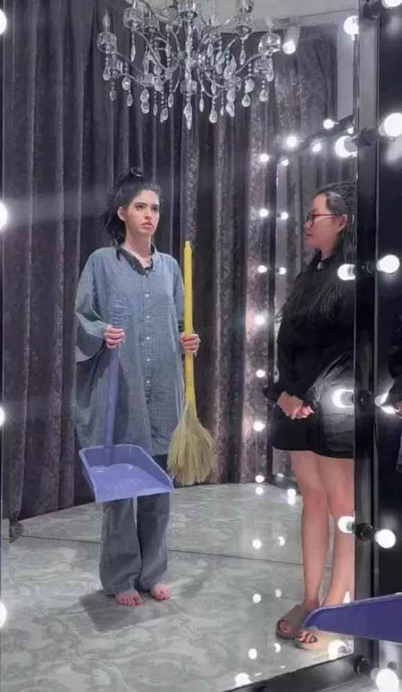 Lý do người mẫu An Tây quay xe là nghĩ đến cảnh sau khi cưới phải dọn dẹp, bế con vất vả, nheo nhóc, đầu tóc xuề xòa nên quyết định thôi.