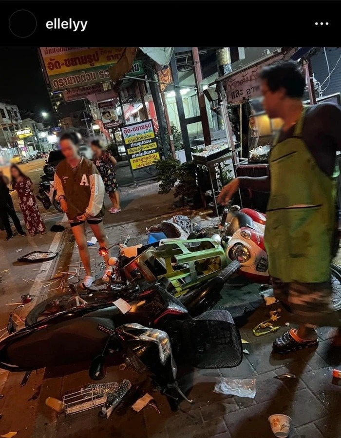 Hiện trường ngổn ngang trong vụ tai nạn