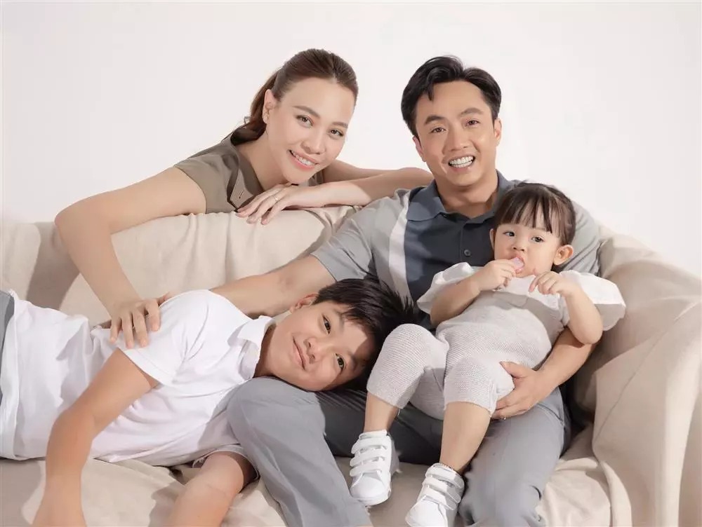 Tổ ấm hạnh phúc của Cường Đô La - Đàm Thu Trang.