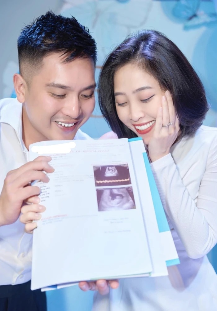 Liêu Hà Trinh hạnh phúc thông báo tới khán giả đang mang thai con đầu lòng.