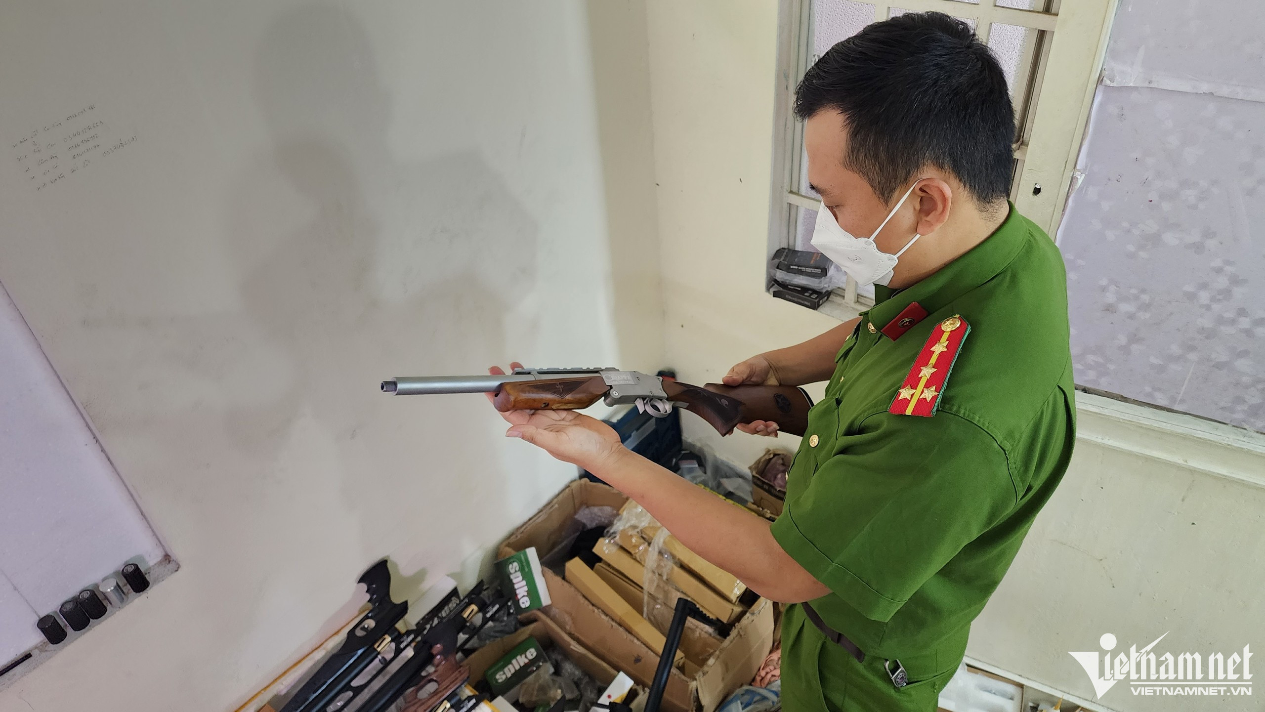 Vụ việc được bàn giao cho Công an quận Liên Chiểu tiếp tục điều tra. Ảnh: Nguyễn Trọng Vụ việc được bàn giao cho Công an quận Liên Chiểu tiếp tục điều tra. Ảnh: Nguyễn Trọng 