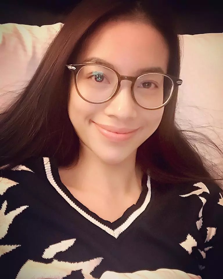 Loạt ảnh mặt mộc nhiều năm trước của Phạm Hương.