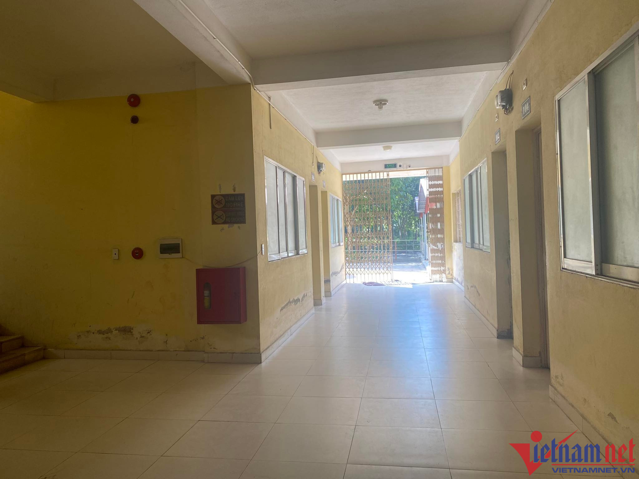 400 sinh viên đã rời KTX. Ảnh: Hoài Anh