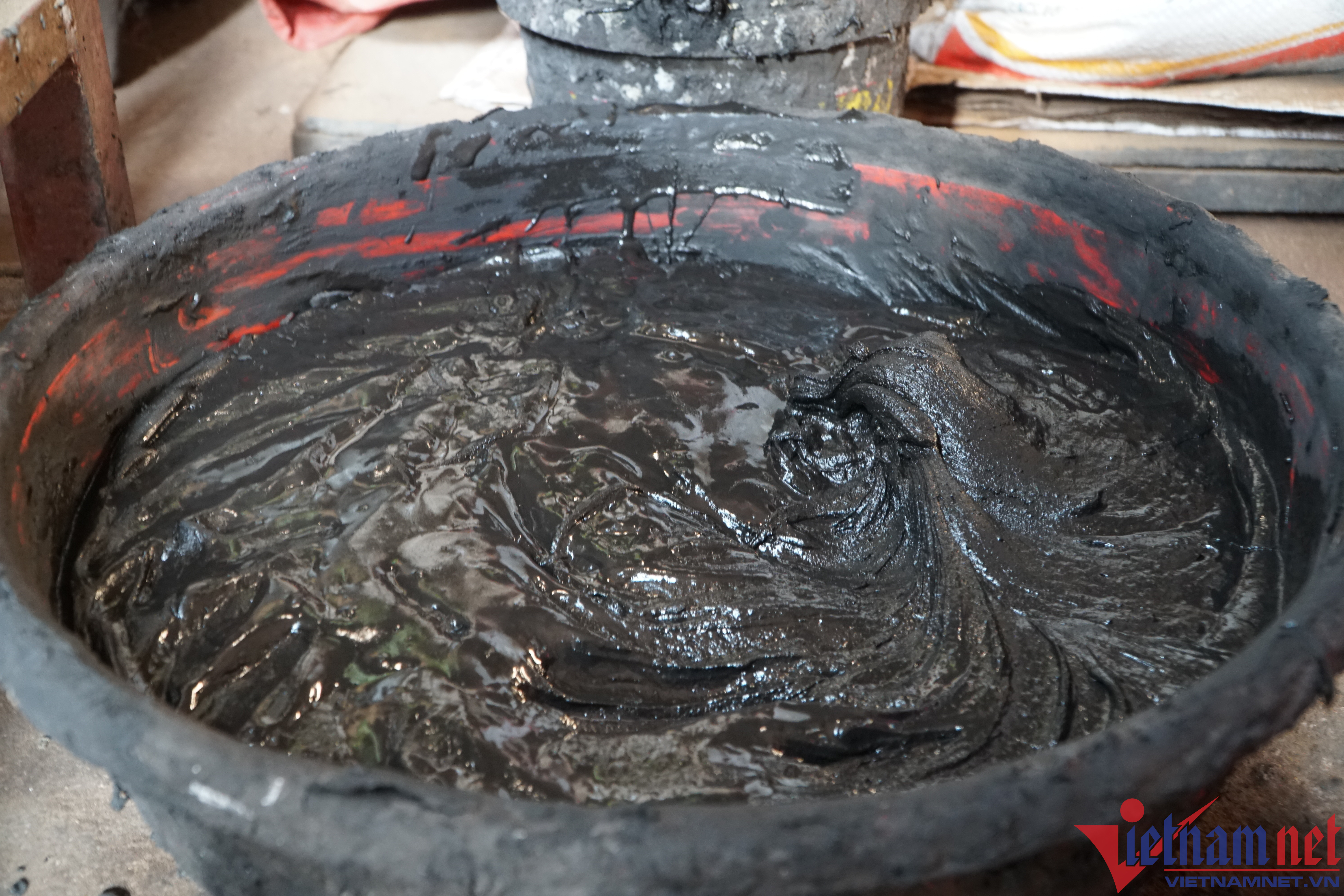 Chậu bột hương sánh mịn