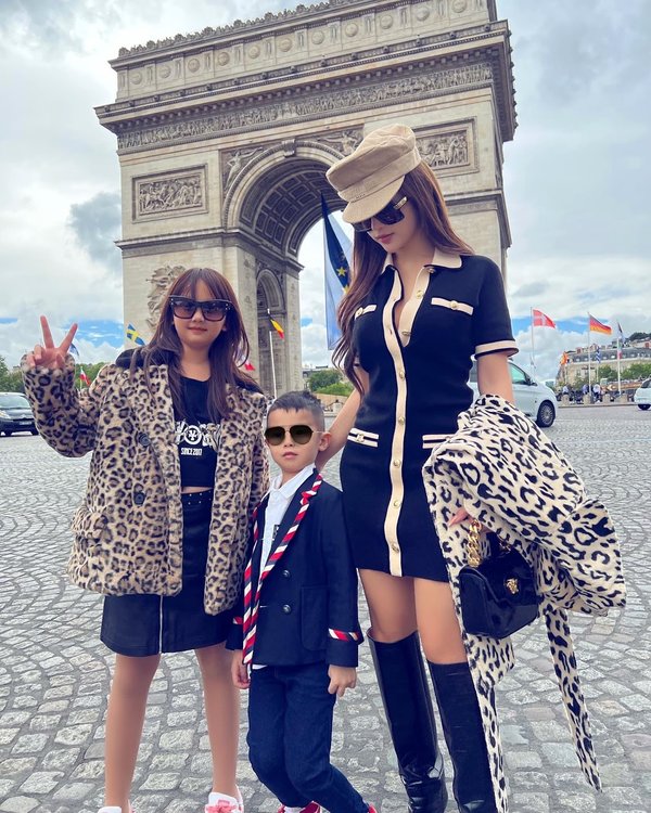 Theo đó, ở dưới một bài viết, có tài khoản để lại bình luận: 