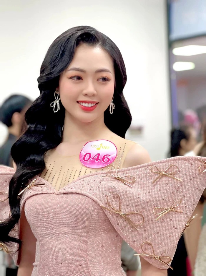 Nhan sắc xinh đẹp 