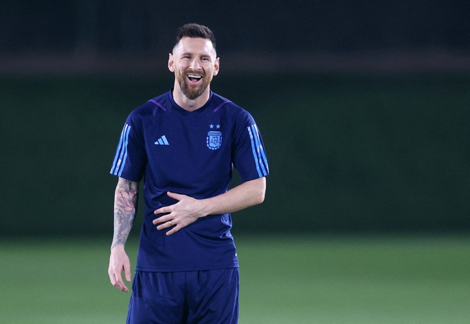 Truyền thông quốc tế cho rằng Messi kéo dài kỳ nghỉ để dành thời gian cho gia đình