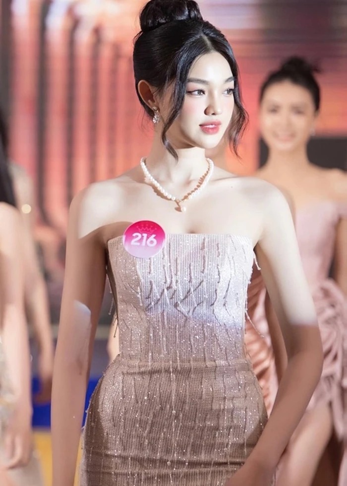 Ít ai biết rằng, vì hoàn cảnh khó khăn, Bé Quyên từng có ý định không học đại học