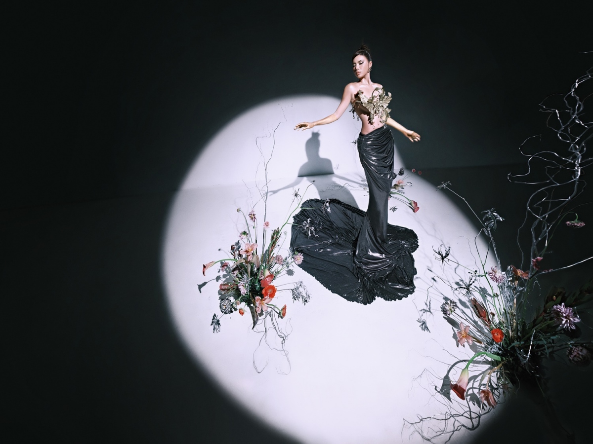 Và hơn hết, Minh Tú mong dự án sẽ có thể truyền cảm hứng tới khán giả, nhất là các bạn trẻ đang trên con đường tìm kiếm chính mình. “Bạn có thể không phải là người giỏi nhất, đẹp nhất, giàu nhất, thú vị nhất, nhưng Minh Tú tin với sự chăm chỉ và quyết tâm, bạn sẽ vẫn toả sáng và thành công theo cách riêng của mình”./.