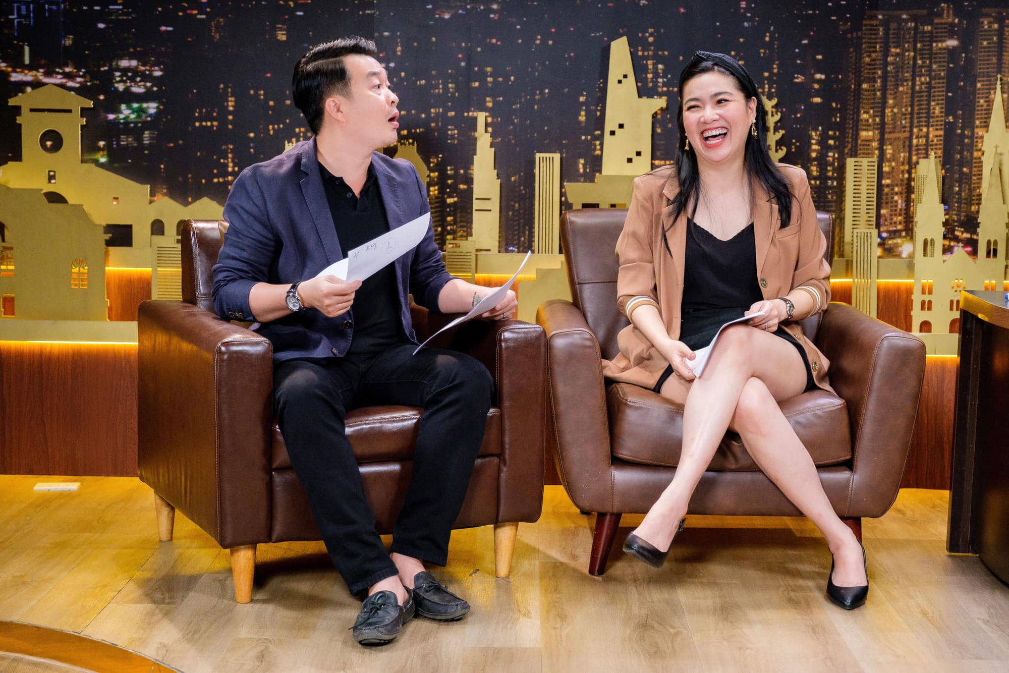 Lê Khánh và chồng yêu nhau 10 năm trước khi đi đến hôn nhân vào năm 2014