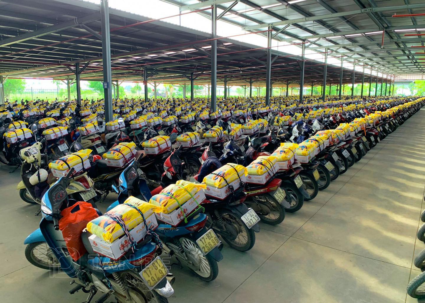 Theo tìm hiểu đây các cách tặng quà Tết cho công nhân trong nhiều năm qua tại Công ty CP sản xuất hàng thể thao Tân Đệ (KCN Nguyễn Đức Cảnh, TP Thái Bình, tỉnh Thái Bình).