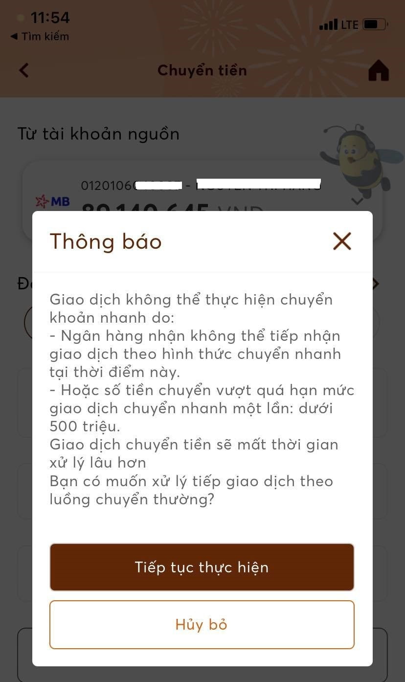 Khách hàng của MB phản ánh không thực hiện được giao dịch chuyển tiền vào sáng 12/01. Ảnh: NVCC.