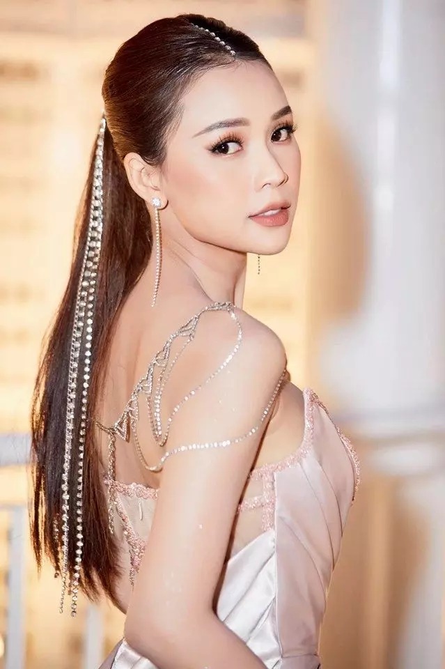 Chia sẻ với báo chí, Sam cho biết sớm nhất là năm 2023, đám cưới của cô sẽ diễn ra. 