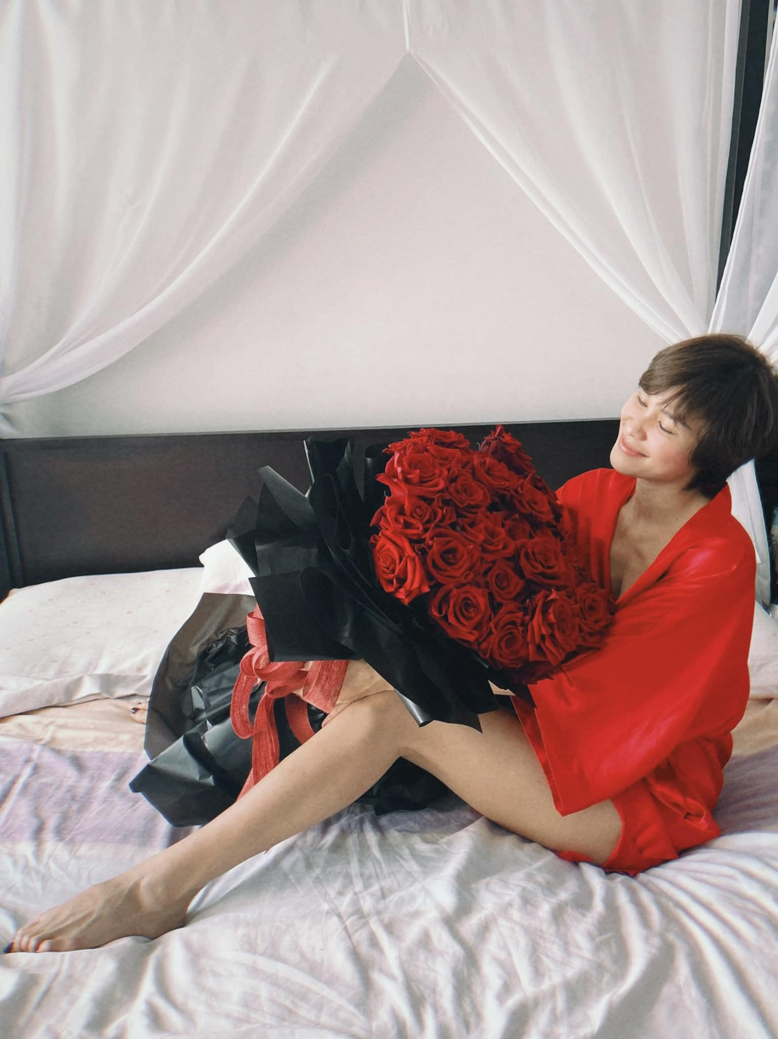 Vào những ngày kỷ niệm, chồng Tây của Phương Mai luôn dành tặng cô những món quà bất ngờ, ý nghĩa.