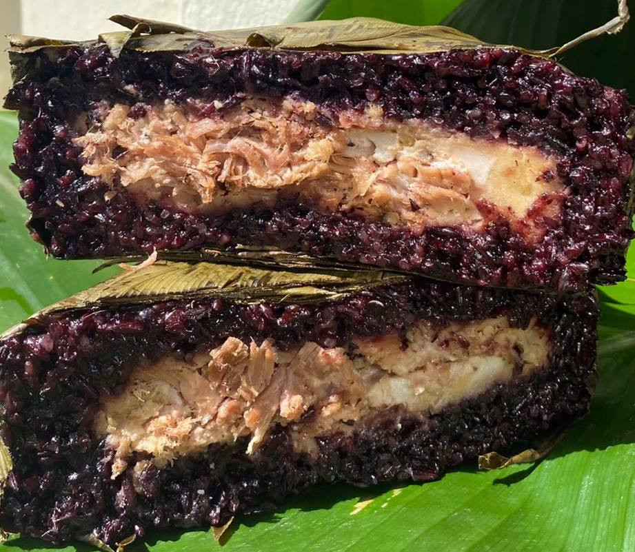 Bánh chưng gạo lứt giúp những người ăn kiêng có thể lựa chọn. (Ảnh: Nương Bắc)