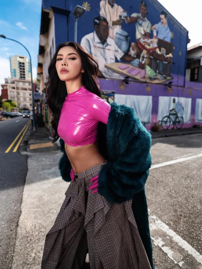 Người đẹp tiết lộ, trong quá khứ cô từng bị miệt thị ngoại hình