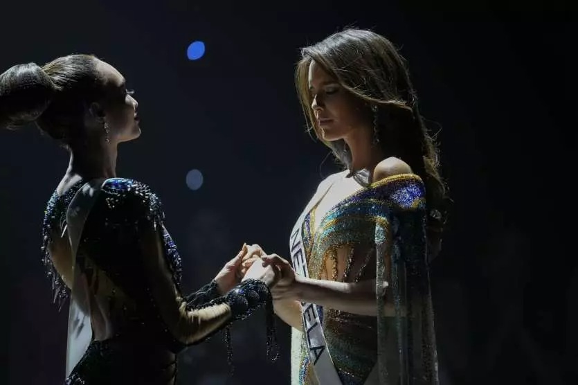 Amanda Dudamel sở hữu sắc vóc hoàn hảo, chiều cao lên tới 1m79.