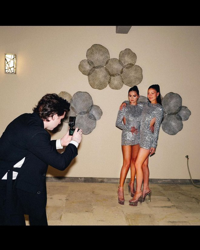 Selena Gomez mới đây tập trung vun đắp tình cảm bạn bè. Cô giữ quan hệ thân thiết với vợ chồng nhà Brooklyn - Nicola (Ảnh: Instagram)