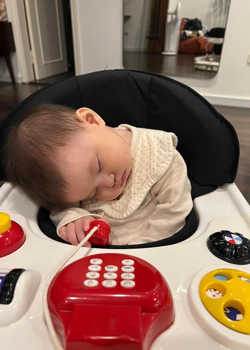 Bé Pamela có không ít biểu cảm đáng yêu.