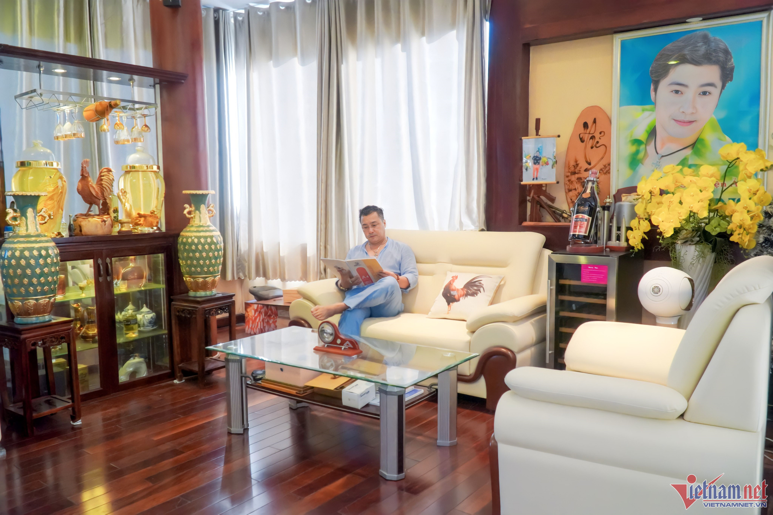 Không gian riêng tư lần đầu được Lý Hùng chia sẻ. 