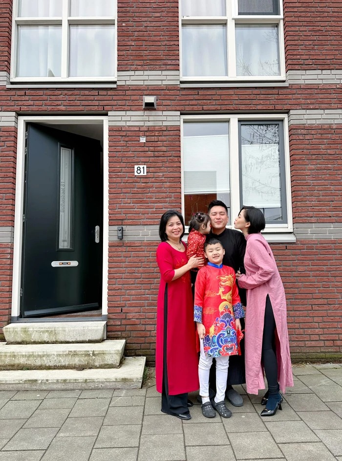 Vợ chồng Liêu Hà Trinh đã chủ động bay sang Hà Lan để đón Tết ở nhà chồng