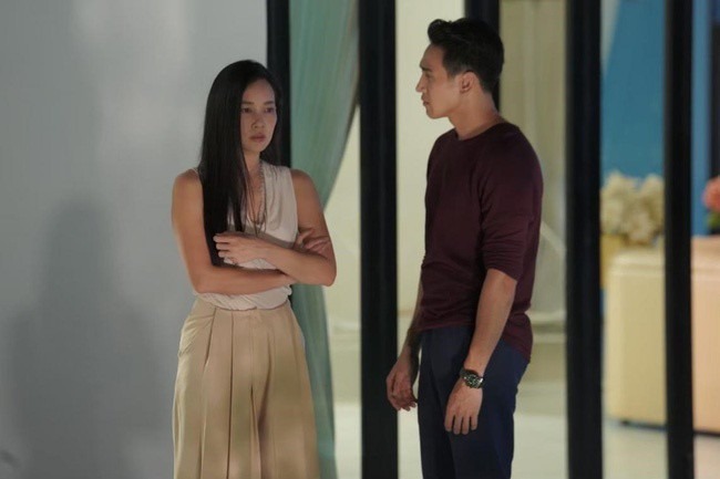 Tôi bảo anh hay đi vay thêm bạn bè để đưa bố mẹ sắm Tết cho đầy đủ vậy mà chồng tôi vẫn gạt đi. (Ảnh minh họa).