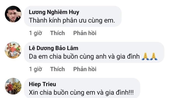 Nhiều đồng nghiệp và bạn bè vào gửi lời chia buồn