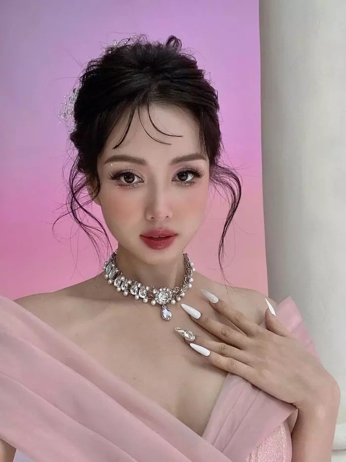 Thêm bức ảnh nhan sắc Tâm Tít trở thành đề tài bàn tán.