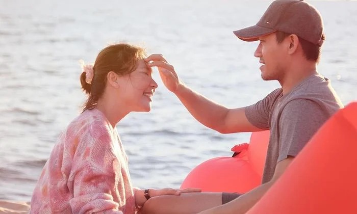 Diễn viên Quý Bình mong rằng trong năm mới, bà xã sẽ sinh cho mình một cậu quý tử.