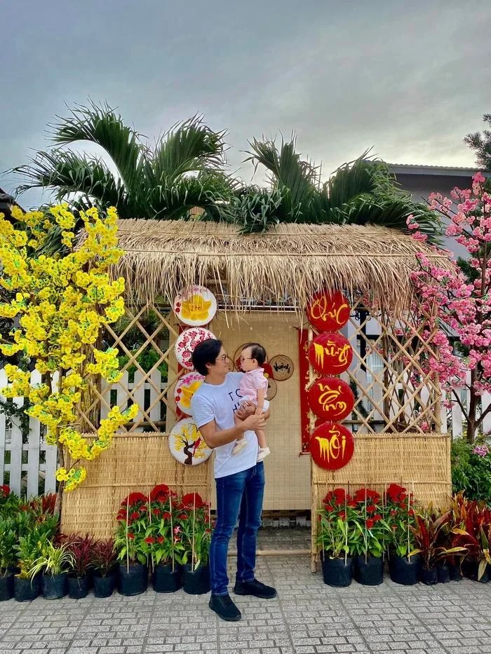 Nam diễn viên dành trọn vẹn khoảng thời gian cho gia đình trong dịp Tết vừa qua.