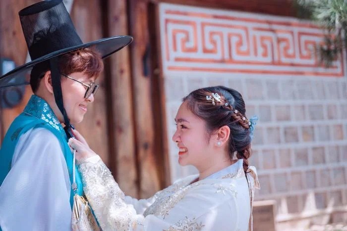 Ca sĩ Thiện Nhân từng vướng ồn ào với gia đình khi công khai yêu đồng giới.