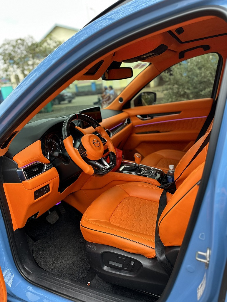 Gói nội thất Hermes được độ lên xe. 