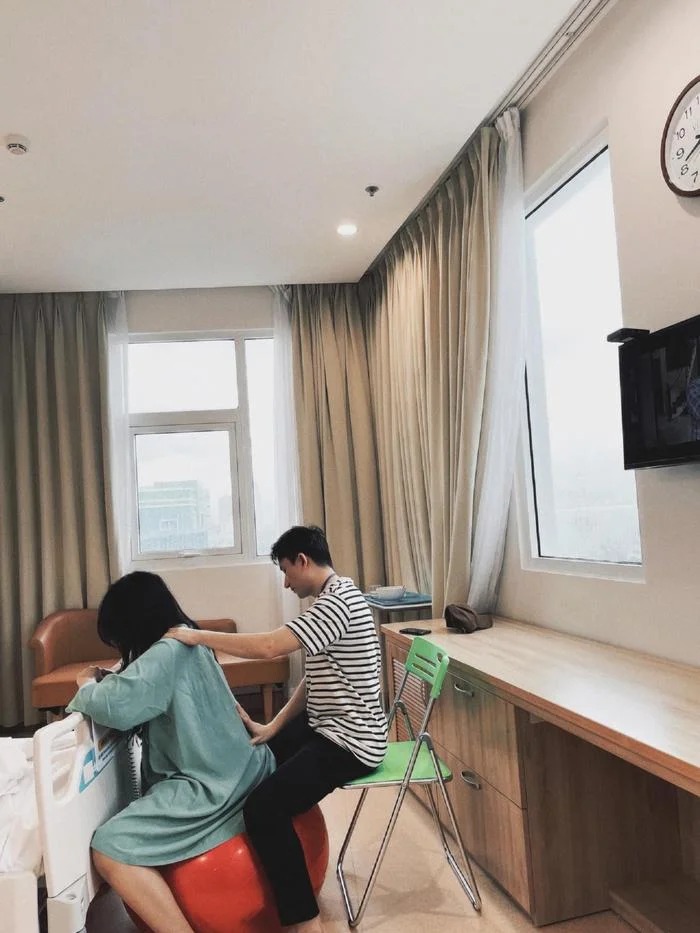 Kể từ sau khi nhóc tỳ chào đời, giọng ca xứ Nghệ đã nhanh chóng gia nhập hội những ông bố cuồng con.