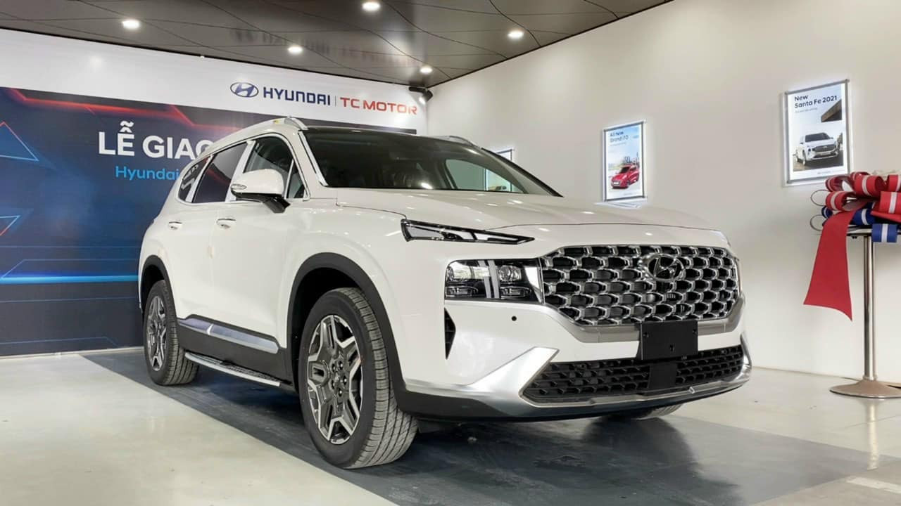 Hyundai Santa Fe 2022. 