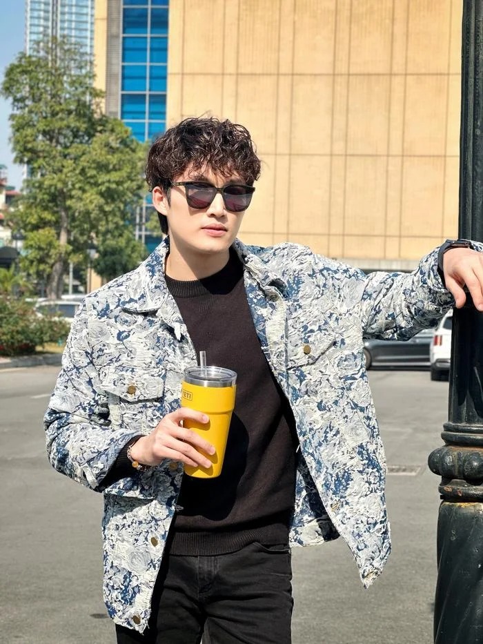 Đình Tú đang rục rịch trở lại màn ảnh nhỏ với vai Tú trong phim Đừng nói khi yêu