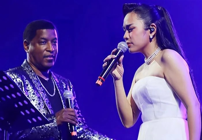 Ngọc Mai và ngôi sao quốc tế Babyface.