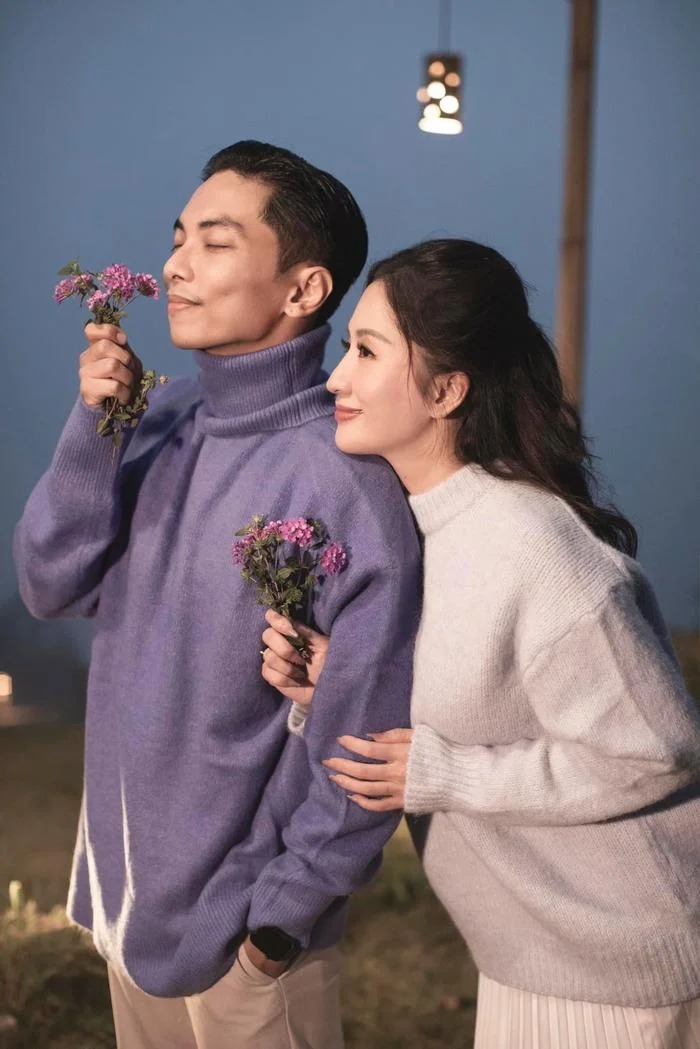 Khánh Thi - Phan Hiển vi vu Đà Lạt.