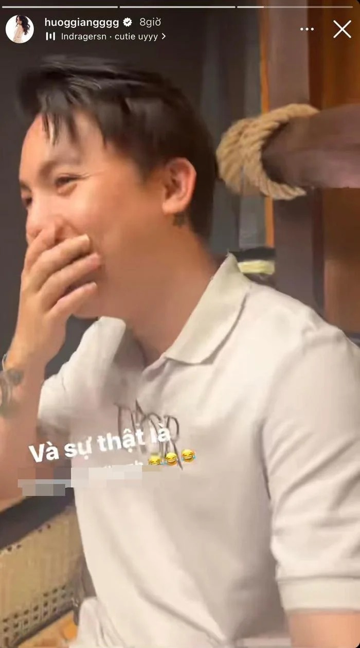 Nhân vật của bàn tay bí ẩn là một người bạn thân của Hương Giang.