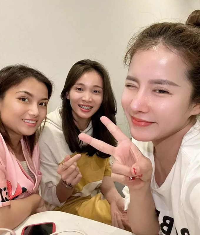 Dưới phần bình luận, dân mạng cho rằng mẹ bé Sa đã 