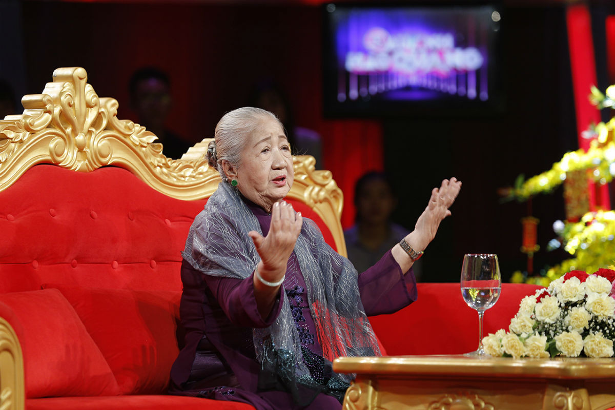 Nghệ sĩ Thiên Kim trong chương trình 