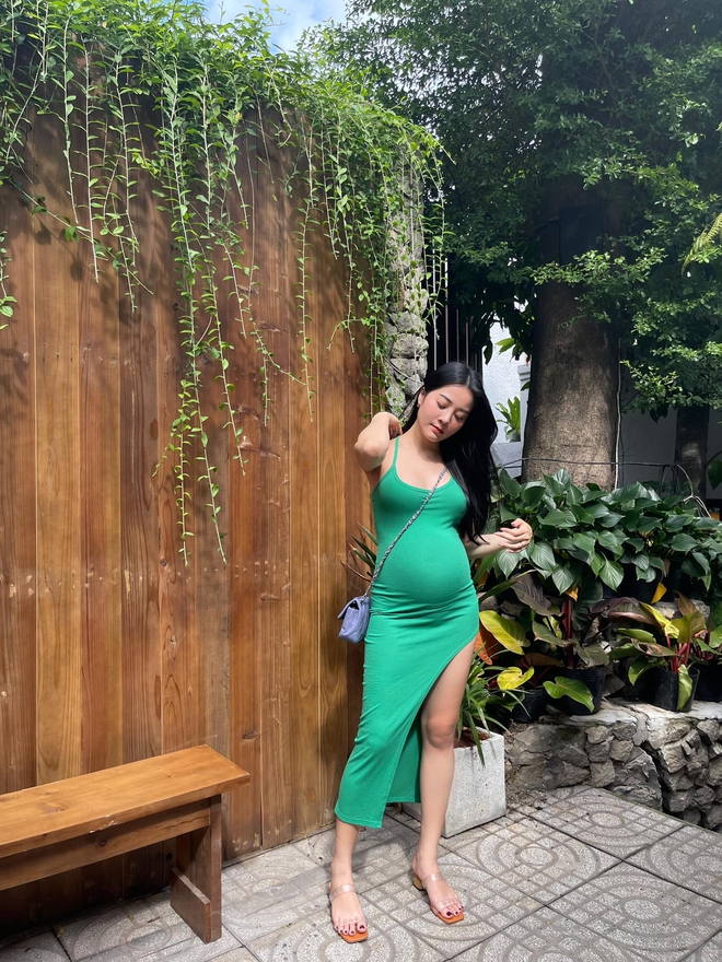 Sắc vóc của Karen khi mang bầu nhận nhiều lời khen