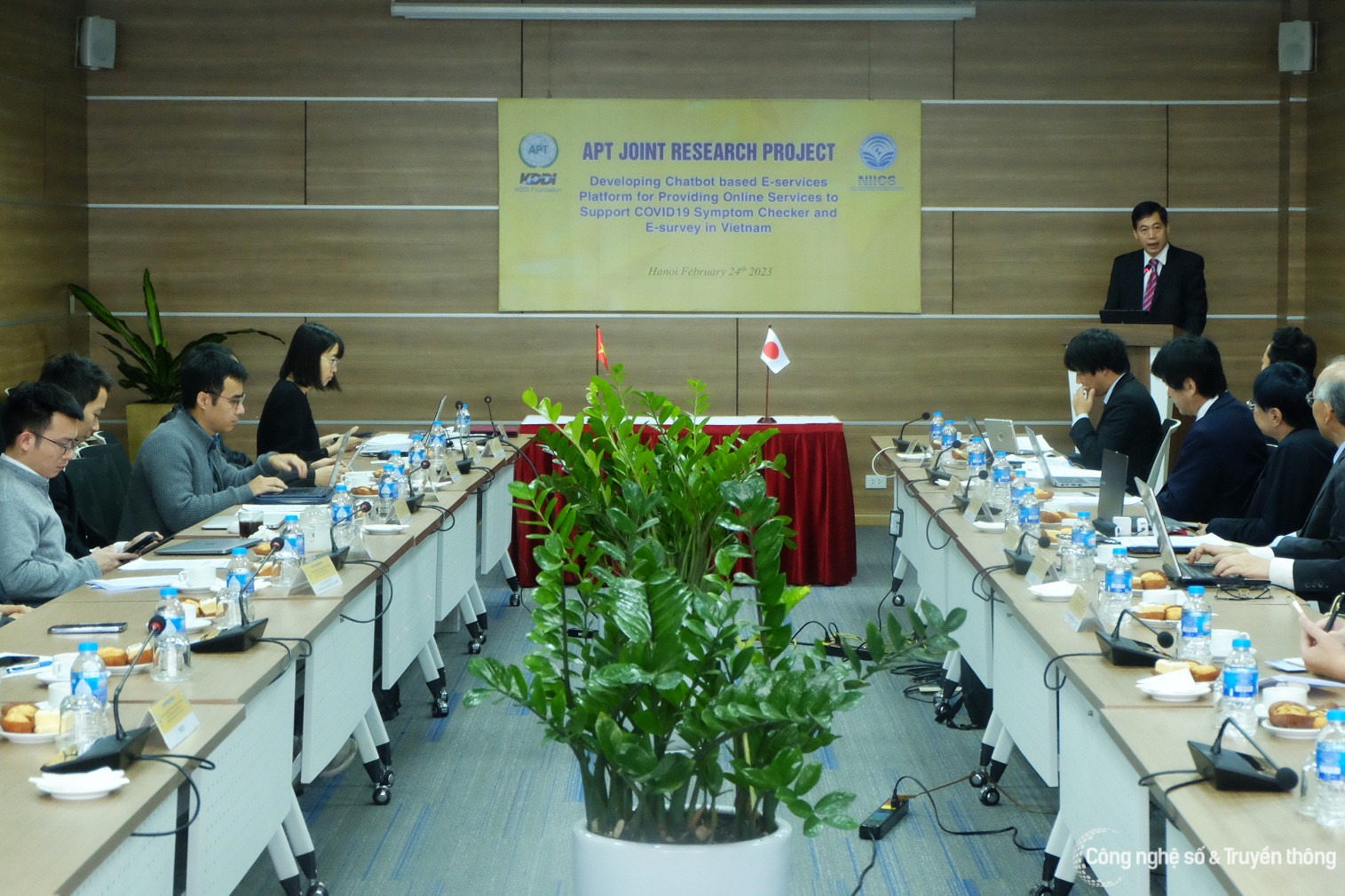 Hội thảo Nghiên cứu phát triển nền tảng ứng dụng chatbot trong cung cấp dịch vụ công trực tuyến. Ảnh: Trọng Đạt