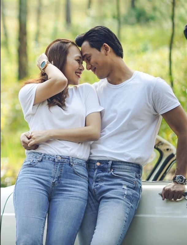 Từ giữa tháng 6/2019 rộ lên tin đồn Mỹ Tâm bí mật hẹn hò Mai Tài Phến khi cả hai bị bắt gặp tình tứ ở đời thường. (Ảnh: NLĐ)